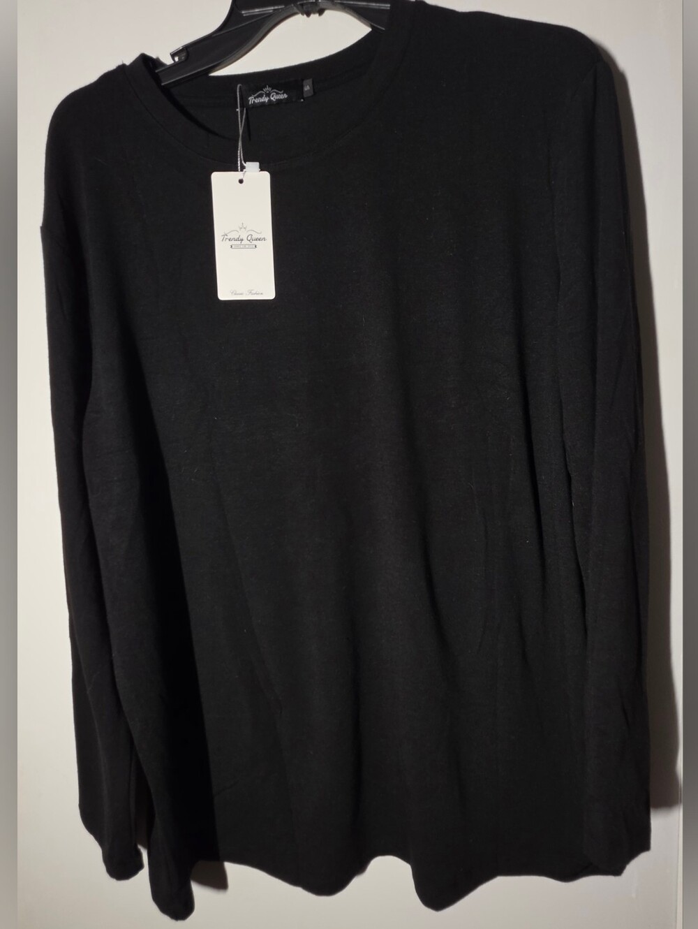 Trendy Queen Women's Black Crew Neck Sweater